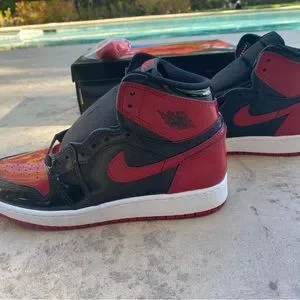 1985 Air Jordan 1 Retro High OG GS Patent Bred “Family” Air Jordan 1 Retro High OG Patent Bred Banned (GS) 575441  main image 4